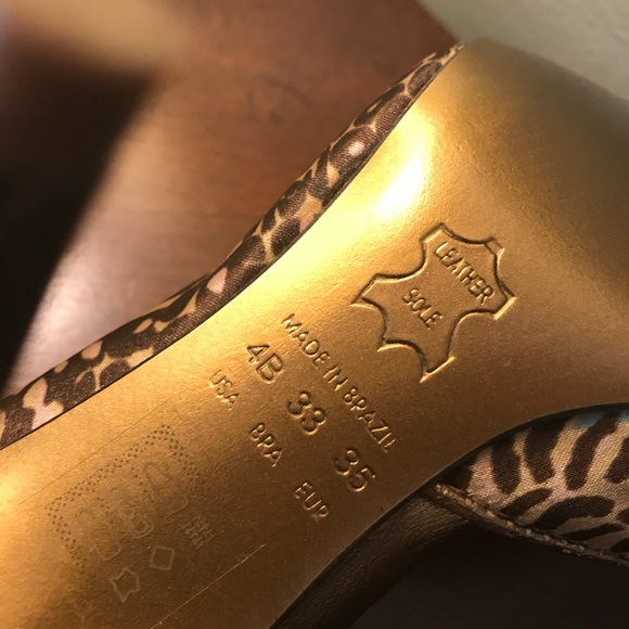 Aldo Heels- cheetah print with hints of teal - Picture 4 of 6